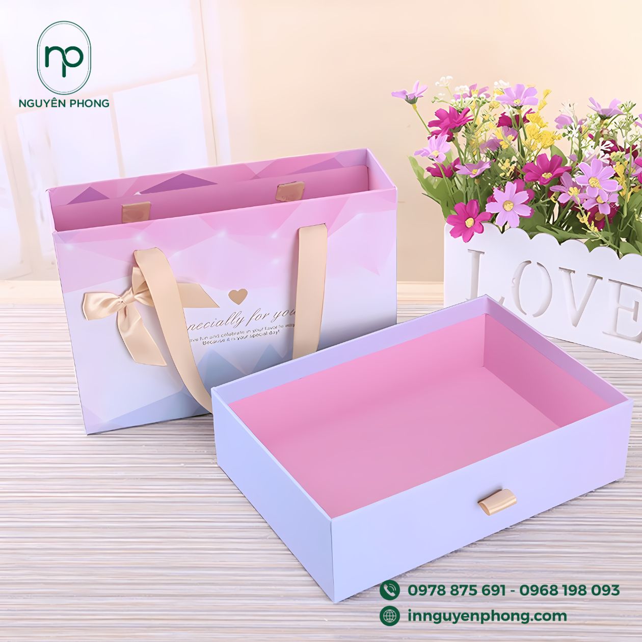 Hộp nắp gập – nắp nam châm sang trọng
